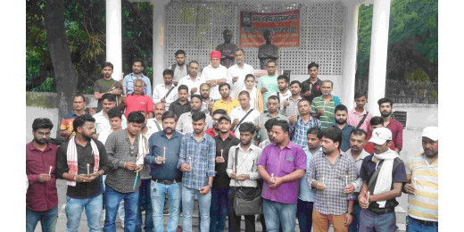 पत्रकार शिवशंकर झा की हत्या पर उबाल, कैंडल मार्च के साथ न्याय की मांग